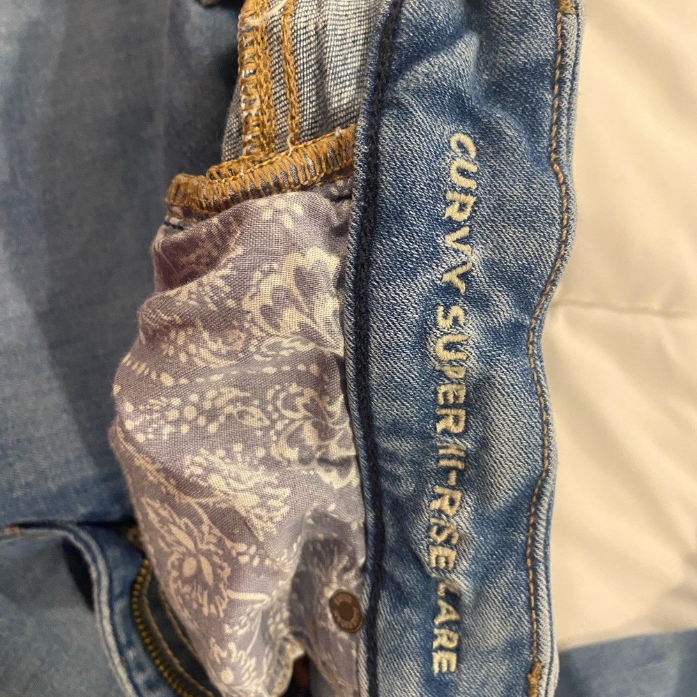 American Eagle Curvy Super Hi Rise Flare 10 long - Picture 3 of 3